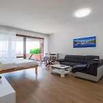 Residenz La Selva Studio-apartments דירה *
